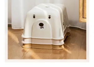 Taburete apilable de plástico blanco con forma de oso de dibujos animados para niños