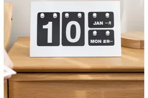 Minimalist perpetual calendar DIY wooden desk decoration office calendar with hanging date cards