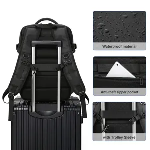 Detalles de mochila de viaje grande con material impermeable y cinta para trolley