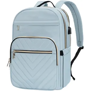 Vista detallada de una mochila acolchada azul para portátil con puerto USB