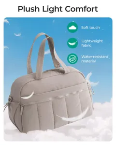 Bolso de viaje acolchado de gran capacidad con materiales suaves ligeros y resistentes.