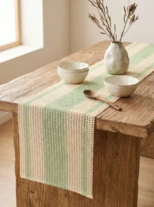 Chemin de table rustique en papier tissé à rayures vertes et beiges avec motif ajouré