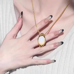 Vintage Gold Plated Copper Oval Protein Agate Stone Pendant Necklace For Women Long Sweater Chain Retro Jewelry Christmas Gift