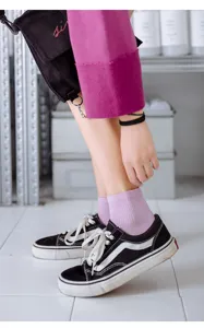 Bequeme kurze Baumwollsocken fur Damen, vielseitige Bonbonfarben Knochelsocken Alltag.
