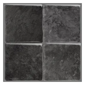 Detalle de la pegatina de pared 3D con textura de mármol oscuro y una superficie brillante.