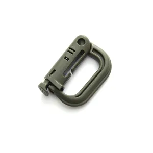Close-up detail of the durable plastic D-ring carabiner buckle for outdoor and pet use.