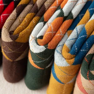 Cozy men's argyle pattern thick terry socks in assorted vintage colors for winter