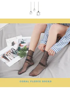 Calze medie trasparenti e glitterate da donna, eleganti calzini estivi alla moda.