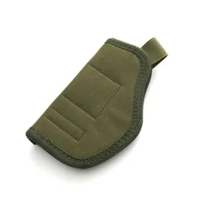 Nahaufnahme des olivgrünen taktischen IWB-Holsters für verdecktes Tragen