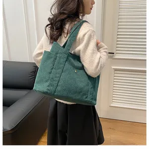 Borsa tote in velluto a coste verde scuro con grande capacità in interni casual