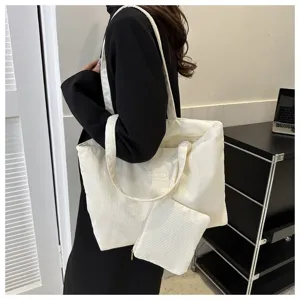 Bolso tote grande de pana color crema con pequeña bolsa con cremallera a juego para mujer