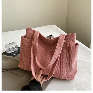 Borsa tote in velluto a coste rosa con grande capacità e dettaglio texture a coste