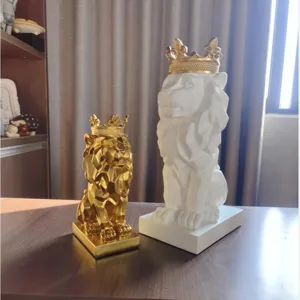 Resin Geometric Crown Lion Statue Gold White Desktop Ornament Home Living Room Decor