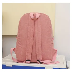 Vista trasera de una mochila de pana rosa con correas ajustables para hombros