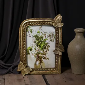 Cornice per foto con farfalla vintage invecchiata supporto intagliato di lusso europeo