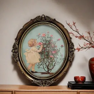 Prachtvoller Goldrelief-Rahmen im barocken Stil für klassische Wanddekoration Detail