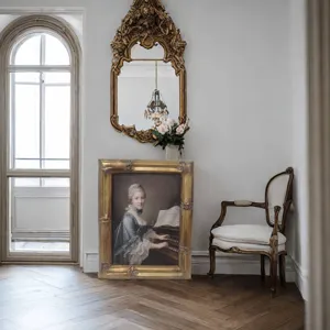Prunkvoller goldener Bilderrahmen im Retro-Stil für elegante Wohn- und Schlafzimmer