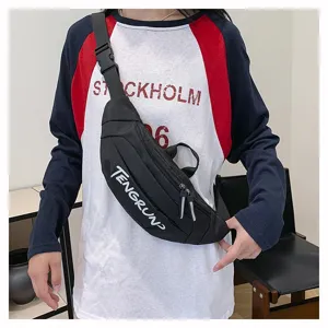 Schwarze minimalistische Unisex-Brusttasche mit verstellbarem Riemen, ideal für Sport und Reisen