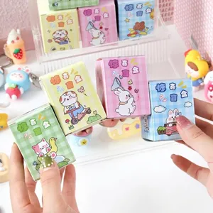Ensemble de boîtes surprises mignonnes avec porte-clés animaux de dessin animé
