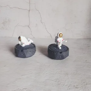 Creative Astronaut Resin Statue Desk Ornament Modern Light Luxury Space Figure Home Living Room Table Decor Crafts Gift