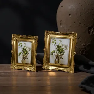 Vintage resin picture frame baroque gold ornate photo frame for desktop and wall hanging decor.