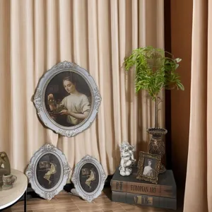 French vintage Rococo carved oval picture frame resin decorative photo frame detail view