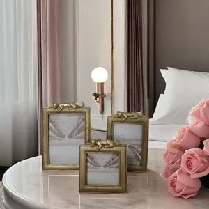 Luxury resin photo frames set with leopard sculpture detail for elegant home decor