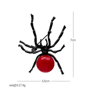 Detailed view of the spider brooch with 7cm x 5.6cm dimensions and 17.4g weight