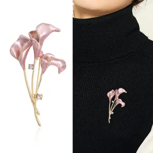 Elegant pink enamel calla lily floral brooch with sparkling rhinestones for women jewelry