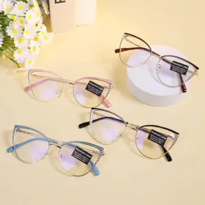 Vista detallada de las gafas fotocromáticas anti-luz azul de ojo de gato en cuatro colores