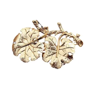 Vintage goldene Blatt-Brosche Nadel für Damenmäntel und Schals kreative Modeaccessoires