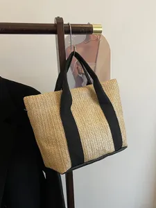 Bolso tote de paja tejida a mano con asas de lona negra para un gran estilo de verano