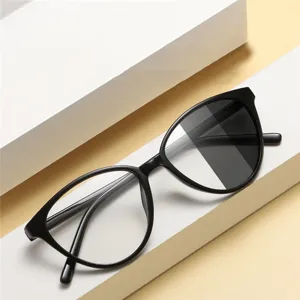 Gafas de Sol Fotocromáticas Vintage Anti Luz Azul para Hombre y Mujer Montura de Ojo de Gato Retro Gafas de Cambio de Color UV