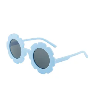 Lindas gafas de sol con forma de flor azul claro para niños con lentes de protección UV400