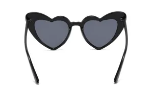 Vista posterior detallada de gafas de sol negras con forma de corazón para fiesta