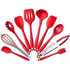Vue détaillée du kit d'ustensiles de cuisine en silicone rouge 10 pièces, antiadhésif.