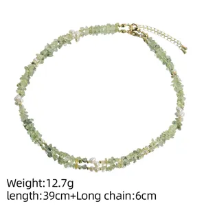 Collar hecho a mano de perlas naturales y prehnita verde con cadena de oro ajustable