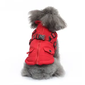 Cappotto invernale rosso per cani con imbracatura integrata cerniera giacca calda