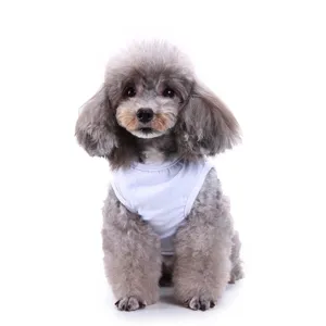 Débardeur pour chien blanc uni pour l'été, vêtement pour animal respirant et confortable.