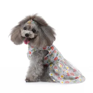 Jolie robe d'été pour chien à fleurs avec jupe en tulle respirante pour petits animaux.