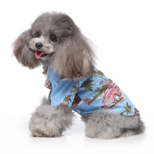 Schickes blaues Hunde-Sommerhemd im Hawaii-Stil mit Palmen- und Oldtimer-Aufdrucken