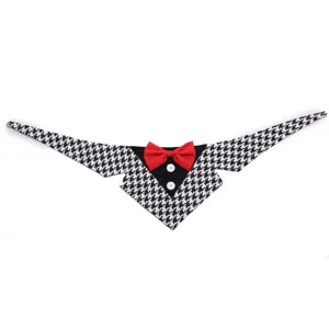 Honden smoking bandana met rode strik en klassiek houndstooth patroon voor feest en huwelijk