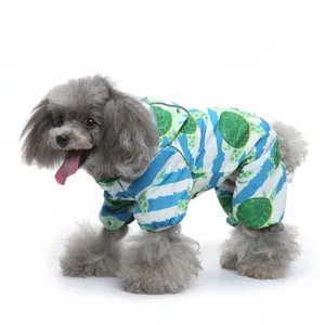 Imperméable pour chien à quatre pattes avec motif de tortue mignon et capuche pratique.