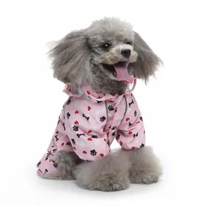 Mignon imperméable pour animaux à quatre pattes avec motif de cœur et os rose, chien.