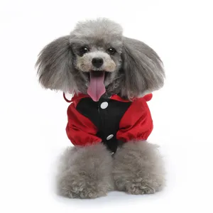 Manteau de pluie rouge et noir pour chien avec capuche pour petits animaux de compagnie.