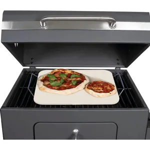 Premium rechthoekige cordieriet pizzasteen met metalen handvaten voor outdoor houtskoolgrill