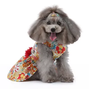 Vue détail robe pour chien florale, vêtement été animal respirant, jolie jupe mignonne chiot