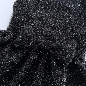 Détail de tissu de robe pour animal de compagnie, matériau brillant pour fête de chien.