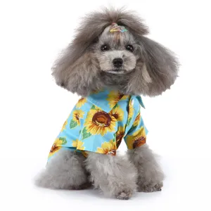 Hellblaues Hundehemd mit Sonnenblumenmuster für kleine Hunde Sommer Strandurlaub Stil