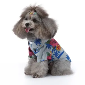 Tropisches Hunde-Hawaiihemd mit farbenfrohen Blumen- und Palmenprints für Sommer